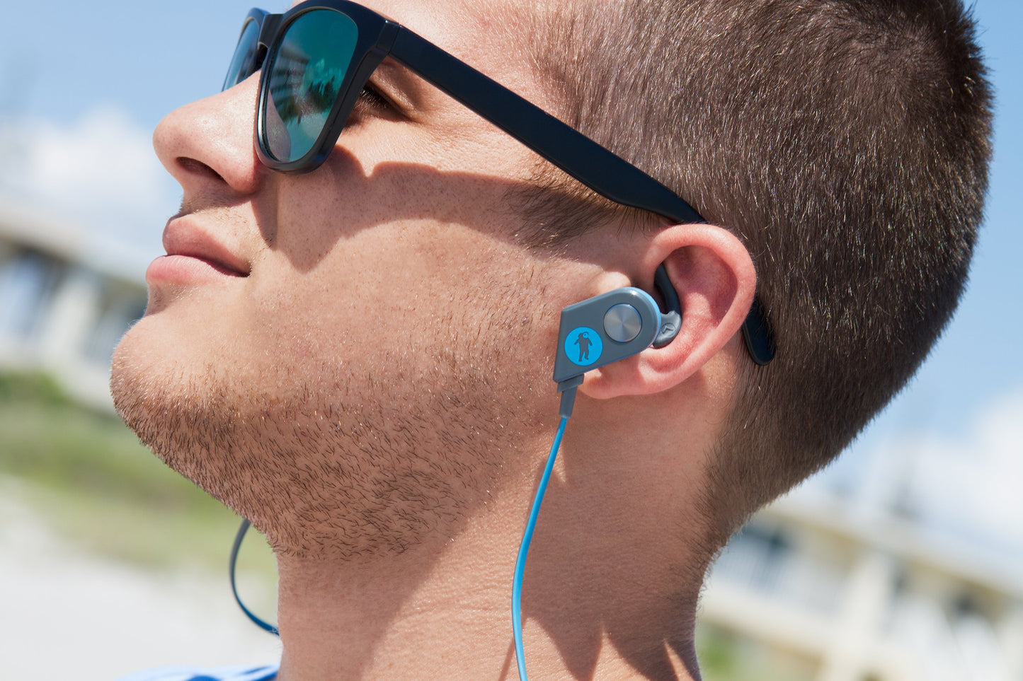 FRESHeBUDS PRO - Magnetic Bluetooth Wireless Earbuds